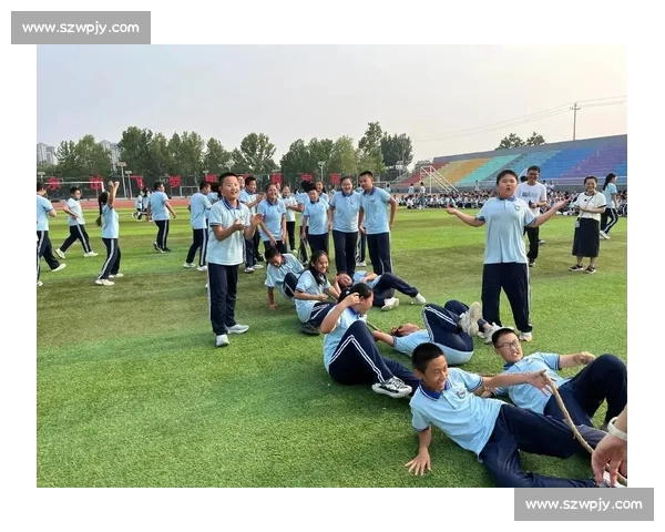 校园第一次拔河比赛中凝聚团结力量与青春拼搏精神的难忘时刻集体记忆